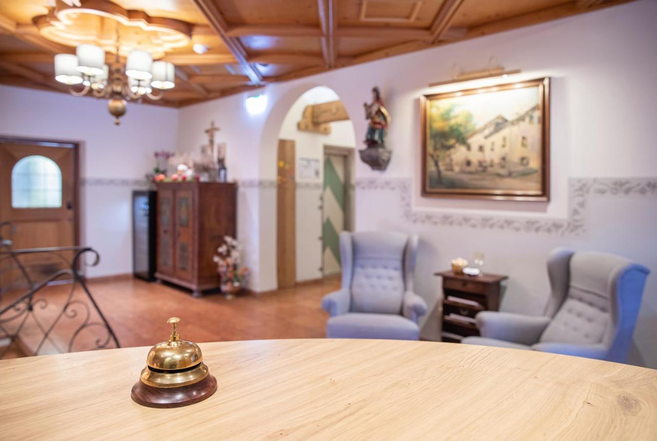 Hotel Gasthof Zum Kirchenwirt Puch bei Hallein Esterno foto