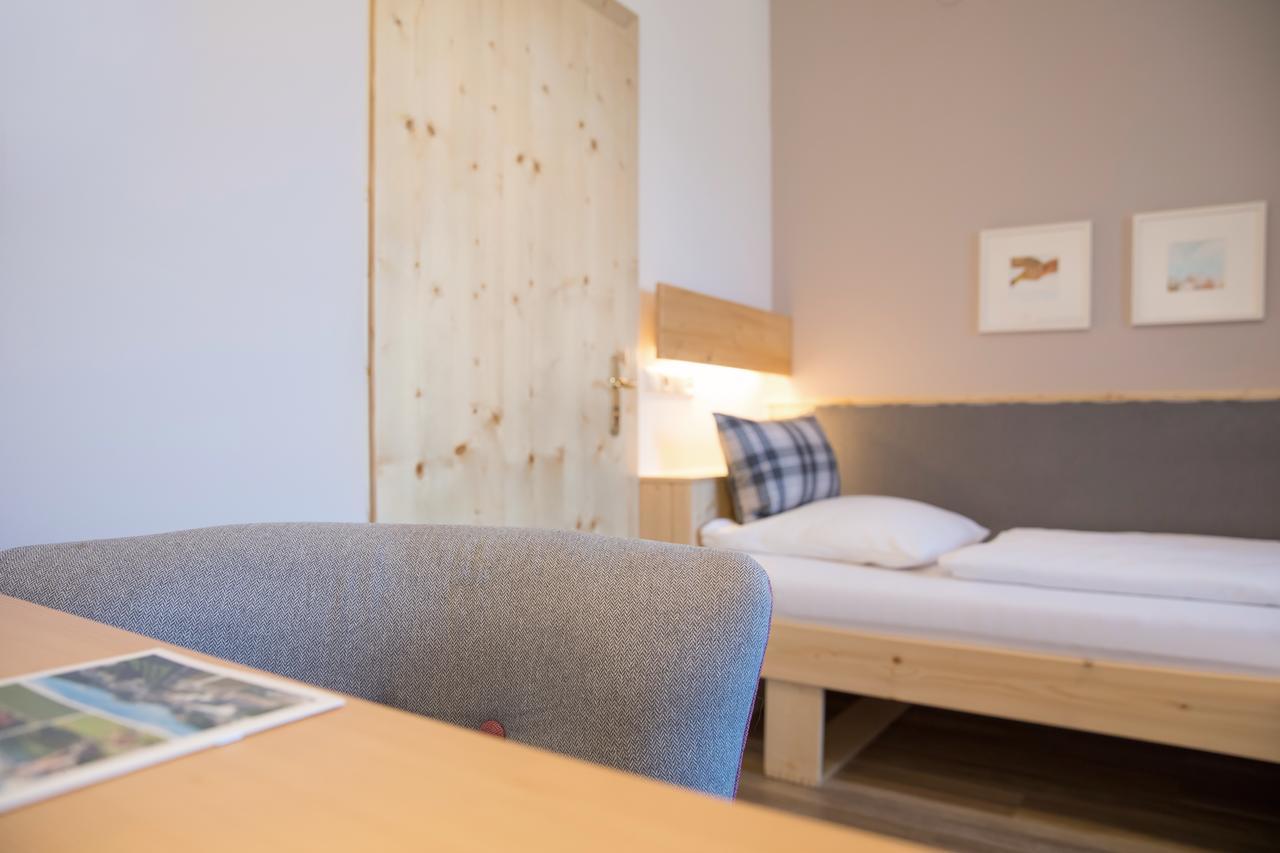 Hotel Gasthof Zum Kirchenwirt Puch bei Hallein Esterno foto