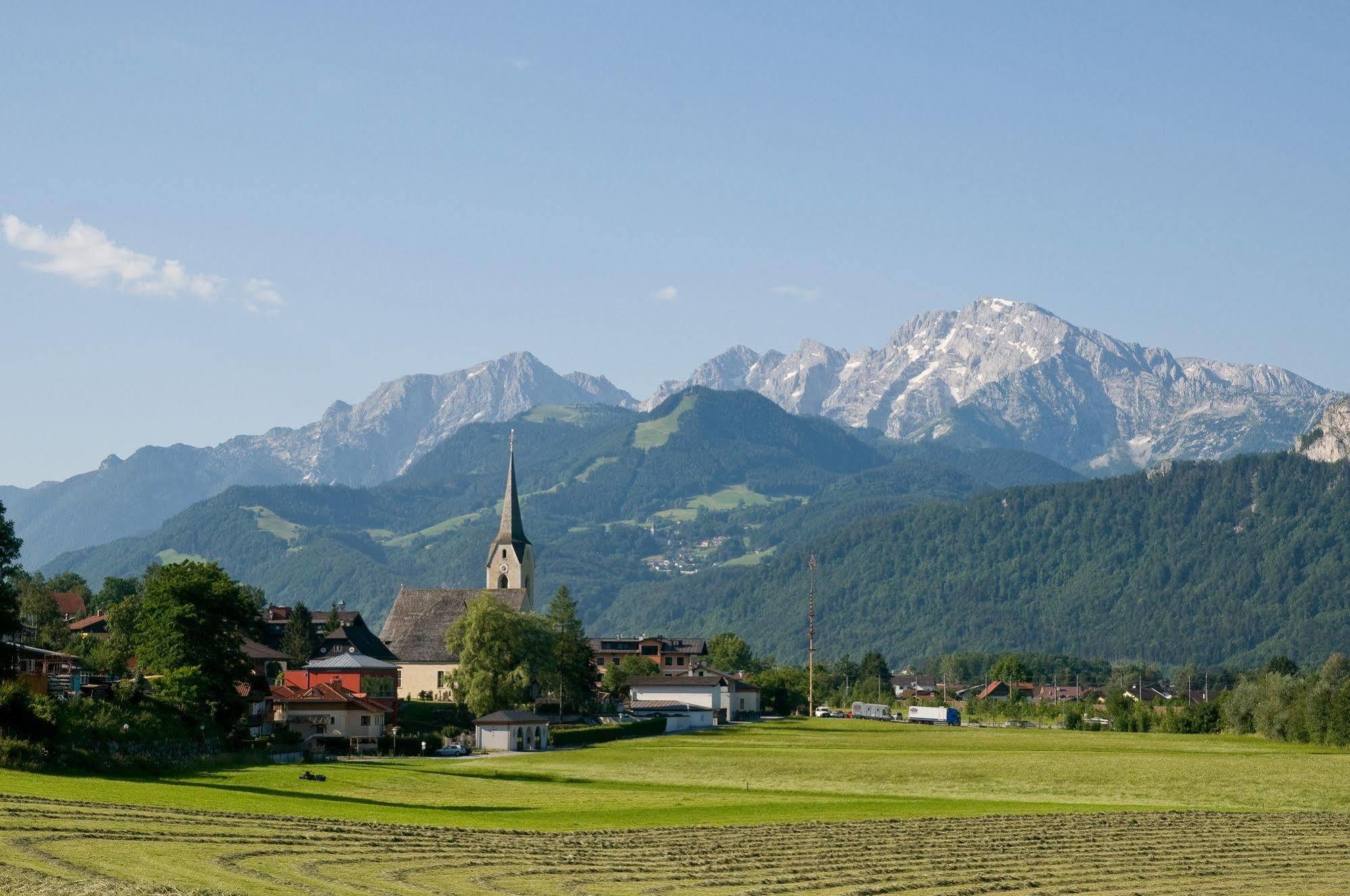 Hotel Gasthof Zum Kirchenwirt Puch bei Hallein Esterno foto